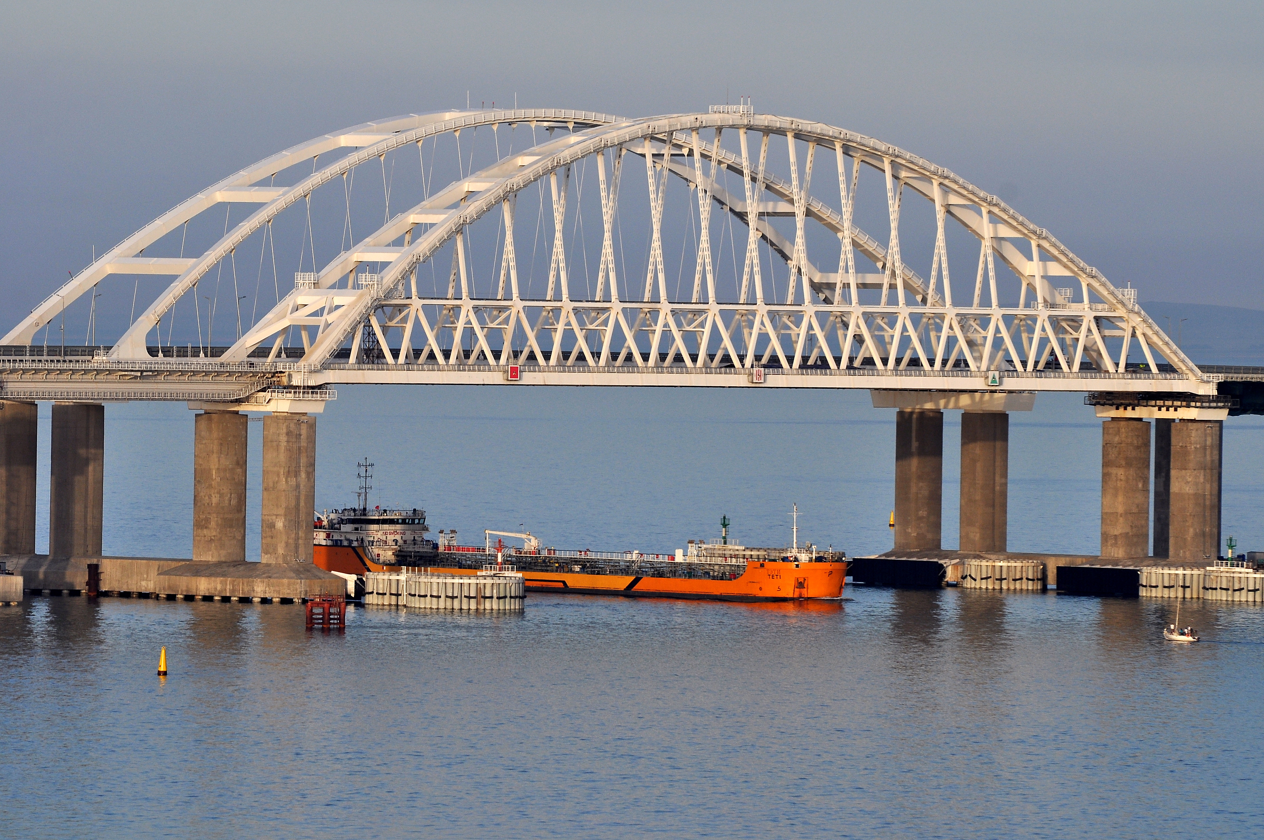 Крымский мост восстановл