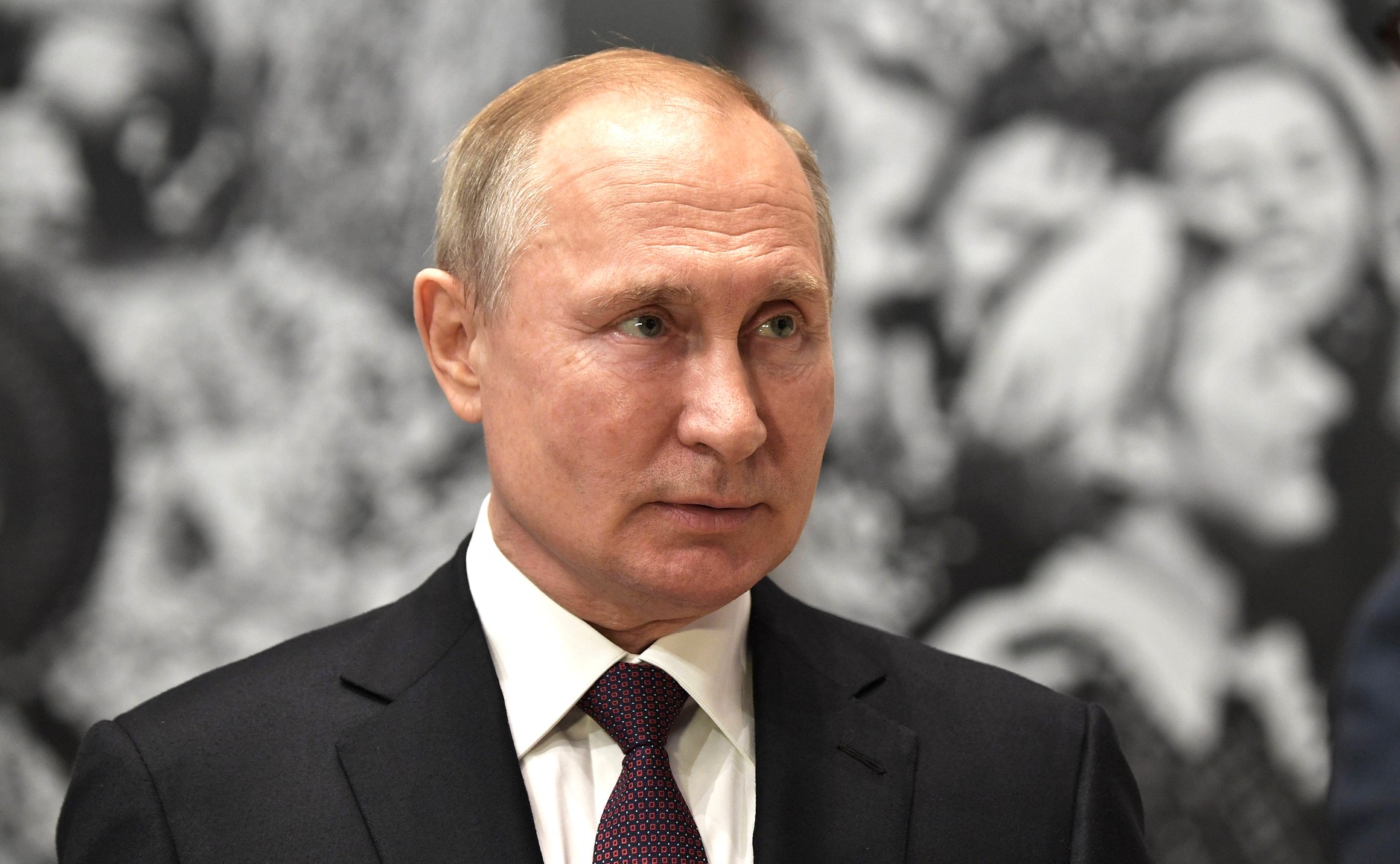 Владимир Путин - биография, личная жизнь, фото и видео, рост и вес, новости  | Радио КП