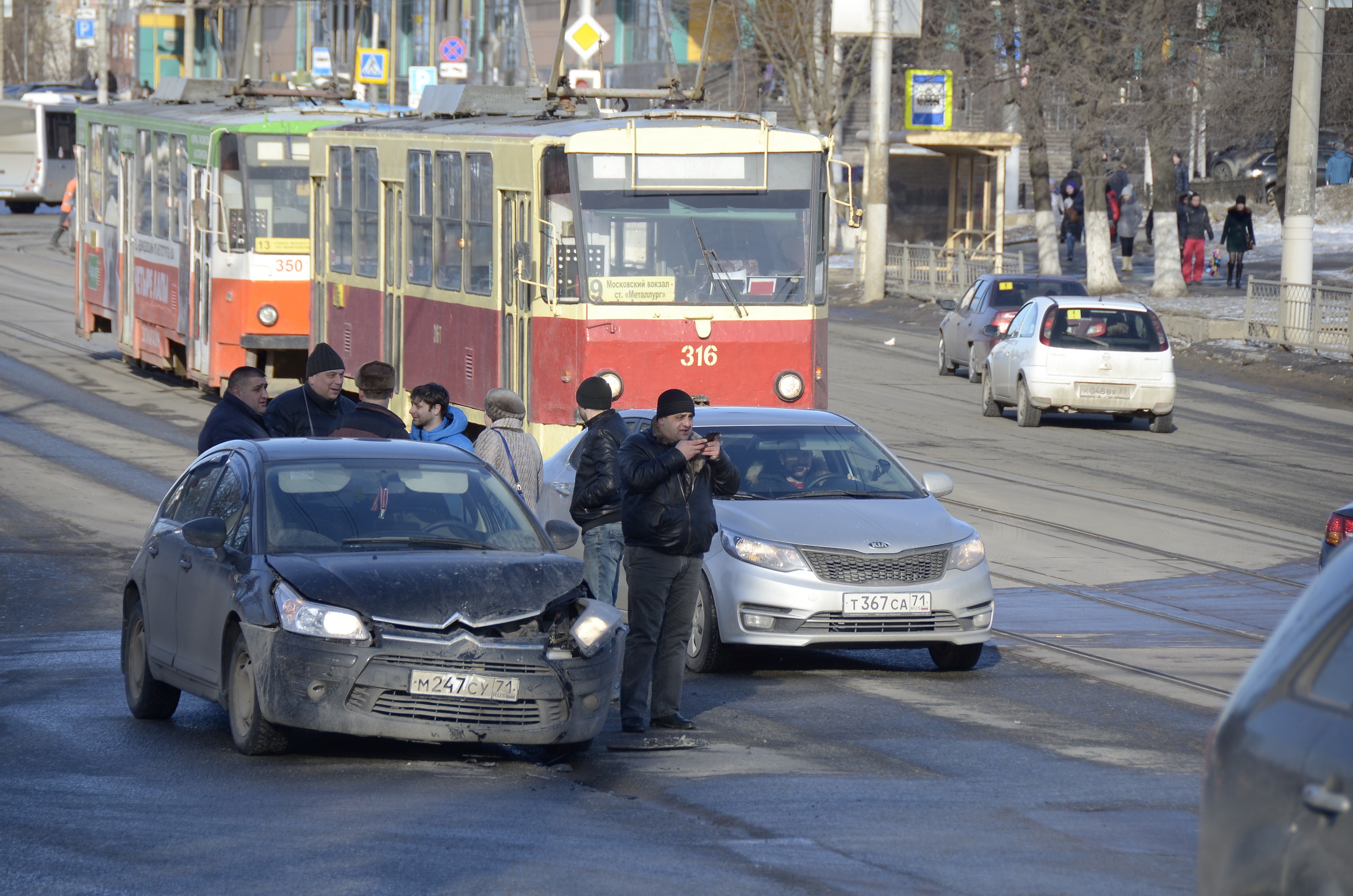 Происшествия комсомольск сегодня. Аварии в Комсомольске-на-Амуре за октябрь 2022. Происшествия в Комсомольске-на-Амуре за неделю. ДТП Комсомольск-на-Амуре на Комшоссе 14 октября 2022 года. 2018 Авария на мосту Комсомольска-на-Амуре.