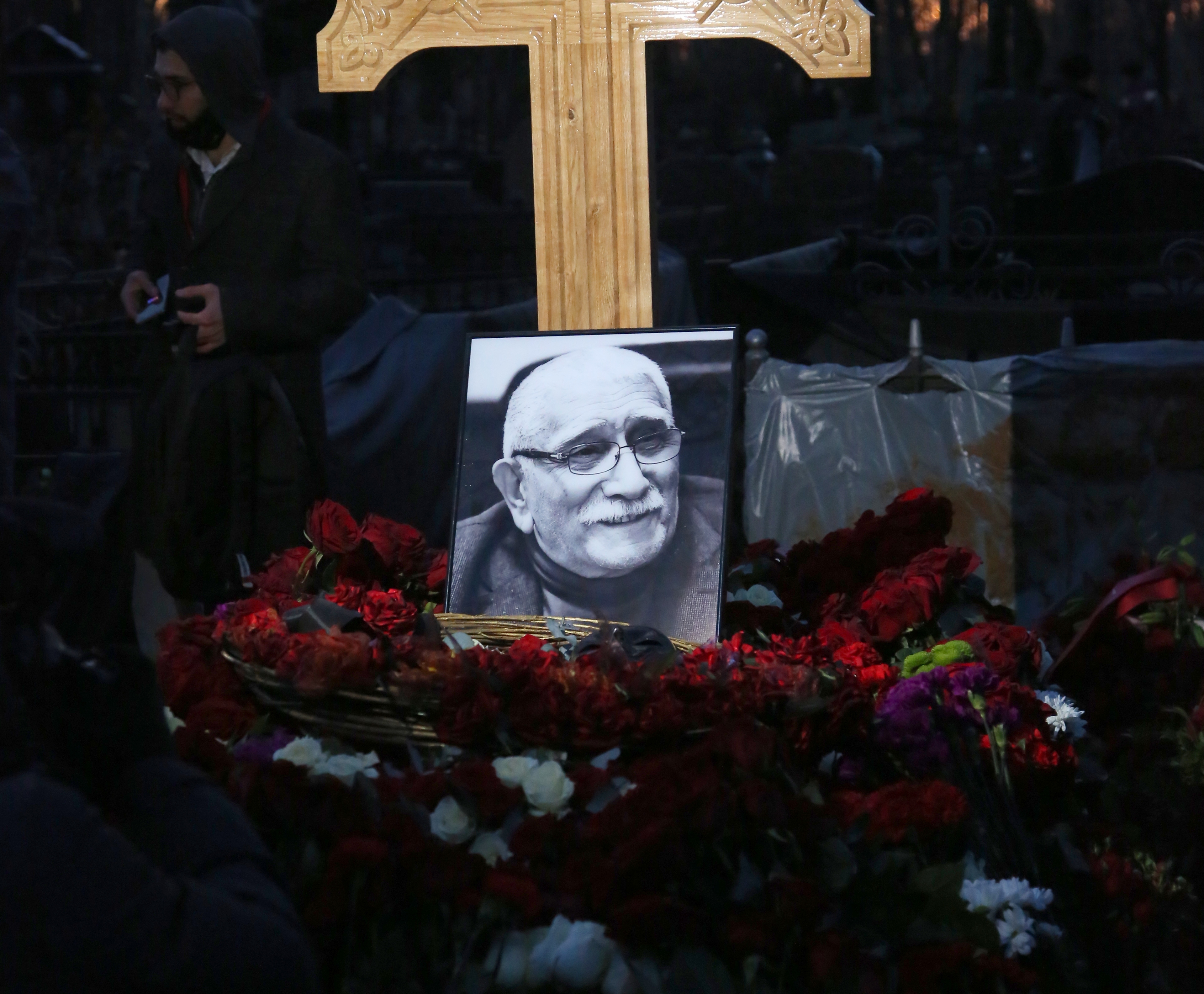 Могила вилли токарева на калитниковском кладбище фото