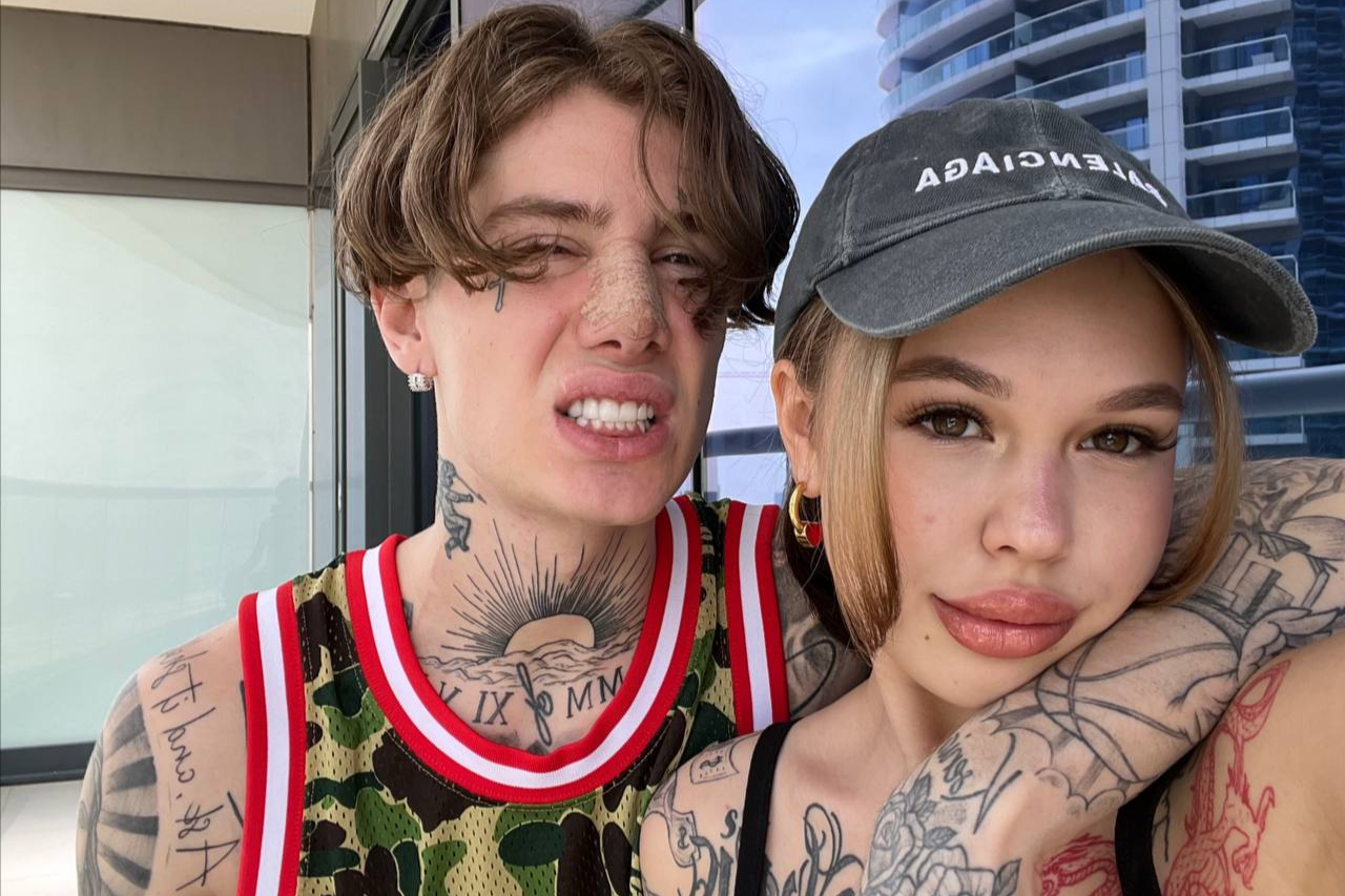 Бездарность ивлеева. Инстасамка в телешоу. Инстасамка была на вечеринке ивлеевой. Инстасамка была на вечеринке ивлеевой. Анастасия ивлеева сливы интимки.