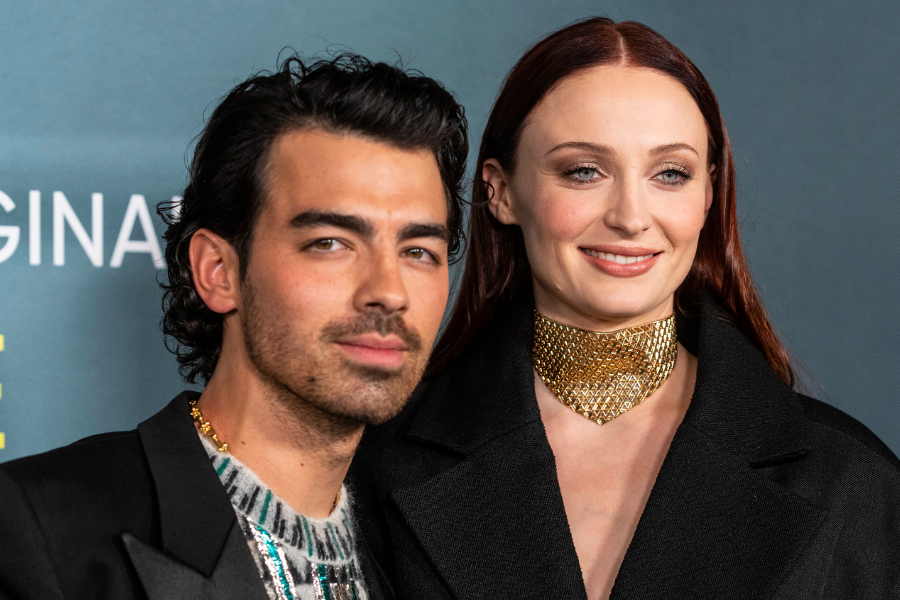 Joe Jonas, Pregnant Sophie Turner 2022 Met Gala: Pictures