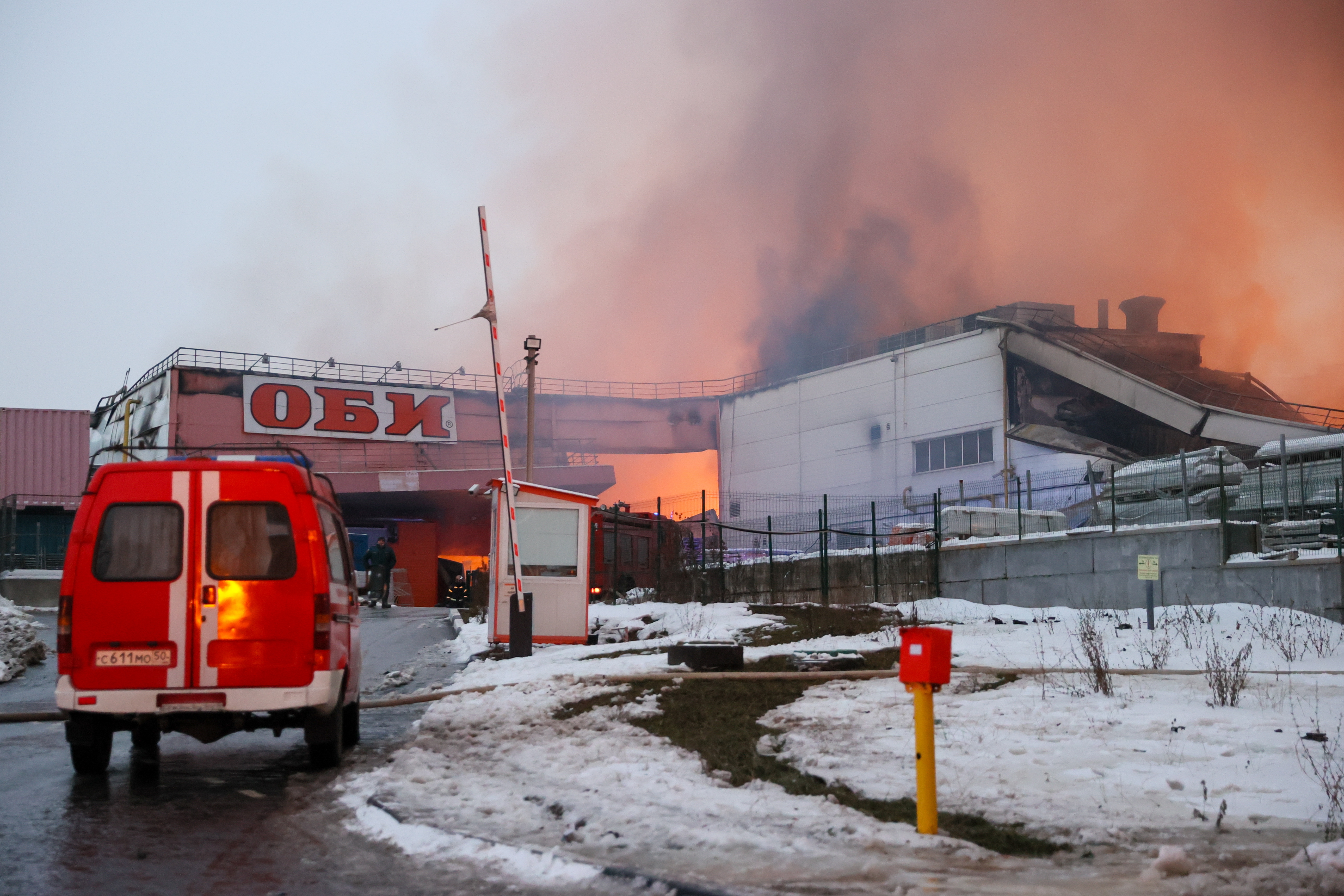 Появились новые подробности пожара в ТЦ «Мега Химки»