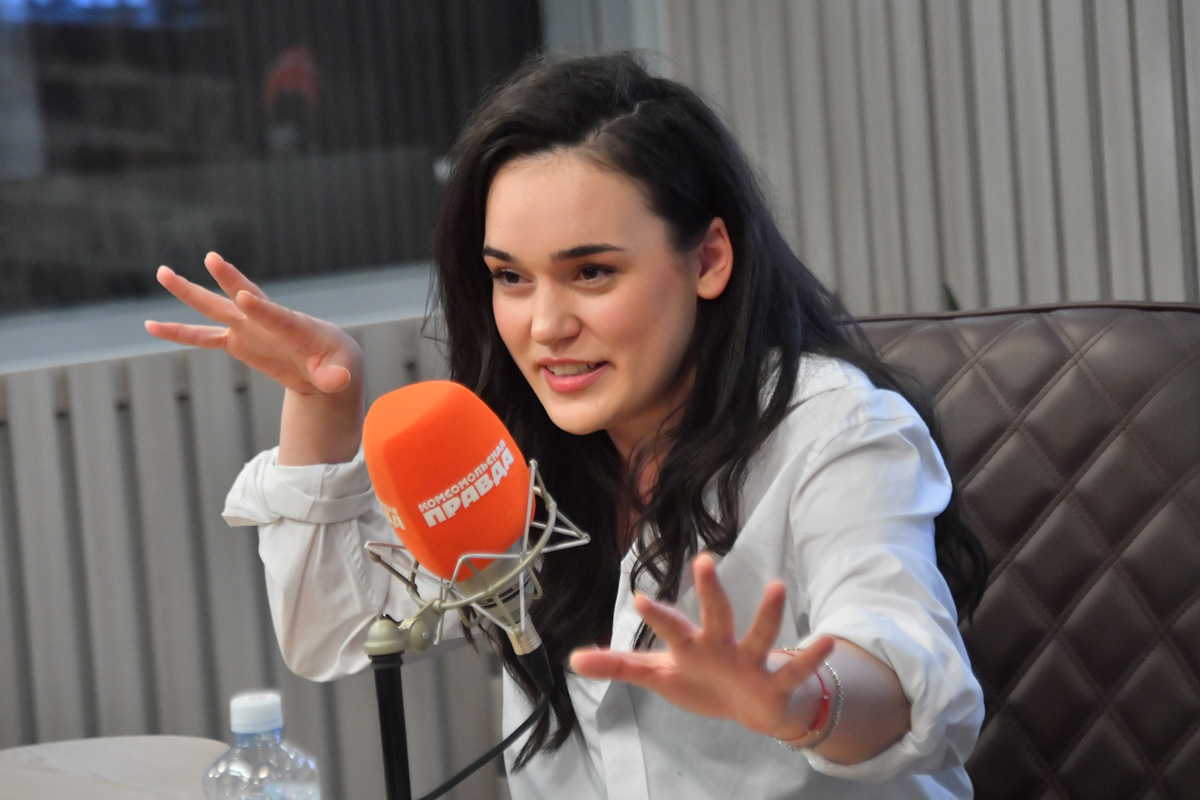 Секс симуляторының демо нұсқасын ойнату