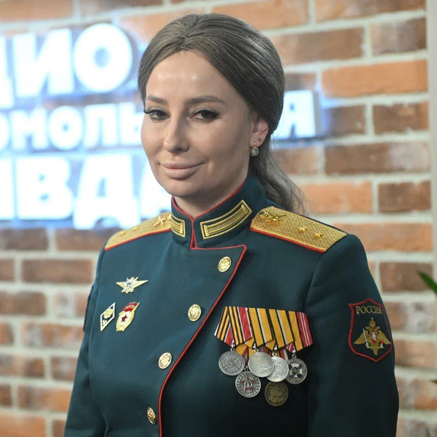 Анна Максименко: В полевых условиях мы даже торты выпекали Анна Максименко: В полевых условиях мы даже торты выпекали