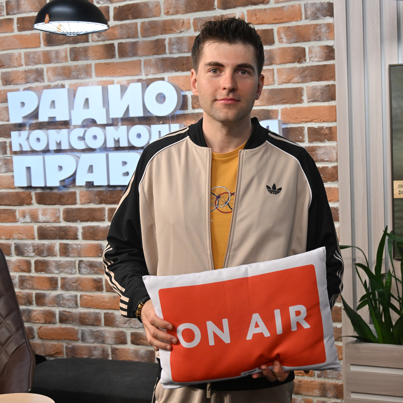 Ведущий «Пусть говорят» Дмитрий Борисов: «Я парень рисковый, но не в плане спорта» episode artwork