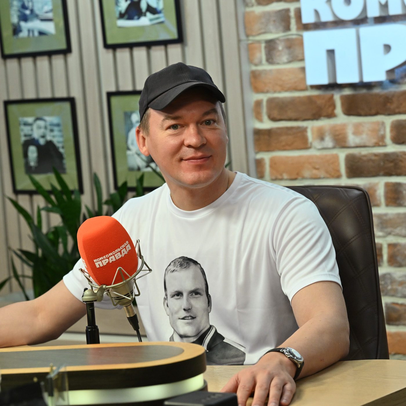 Михаил Дегтярев - про возвращение наших спортсменов на мировые соревнования episode artwork