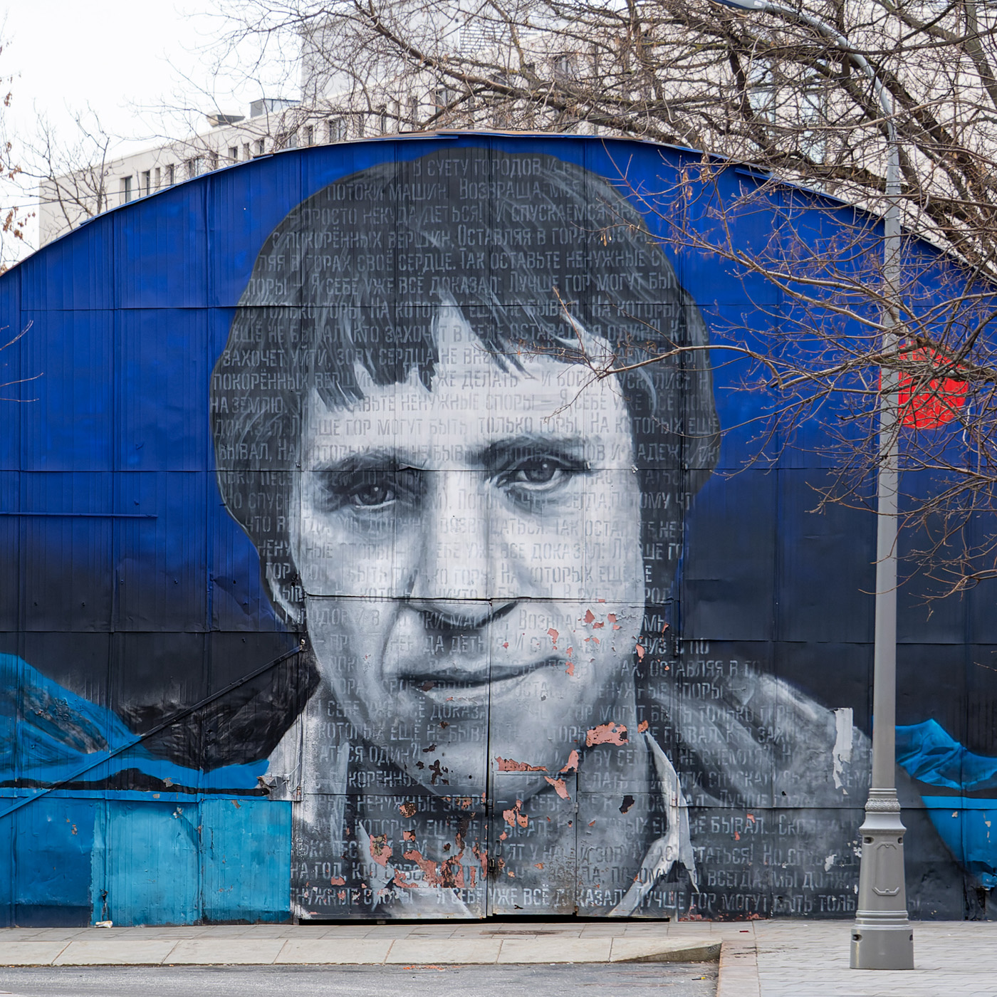 «Балладу об уходе в рай» Высоцкого спели хором