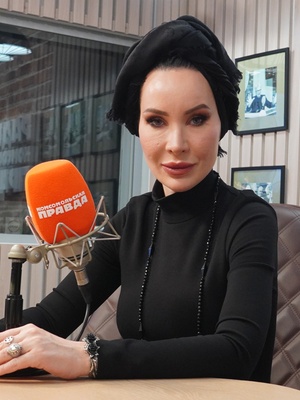 Участница «Битвы экстрасенсов», «Битвы сильнейших», модельер, экстрасенс, любовная ведьма Ольга Якубович