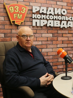 Александр Лапин