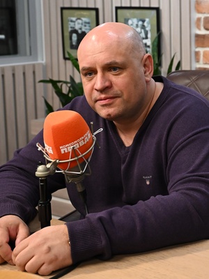 Соловьев Николай Алексеевич, заместитель главного врача по хирургической помощи, Руководитель центра эндокринной хирургии и маммологии Федерального научно-клинического центра ФМБА России, доктор медицинских наук