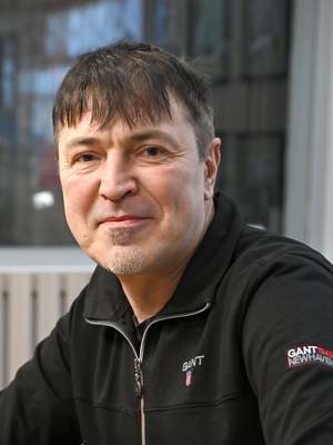 Музыкант, продюсер, бывший участник и один из основателей группы "Руки Вверх!" Алексей Потехин