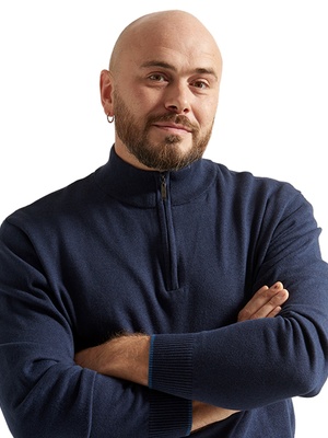 Илья Долгов