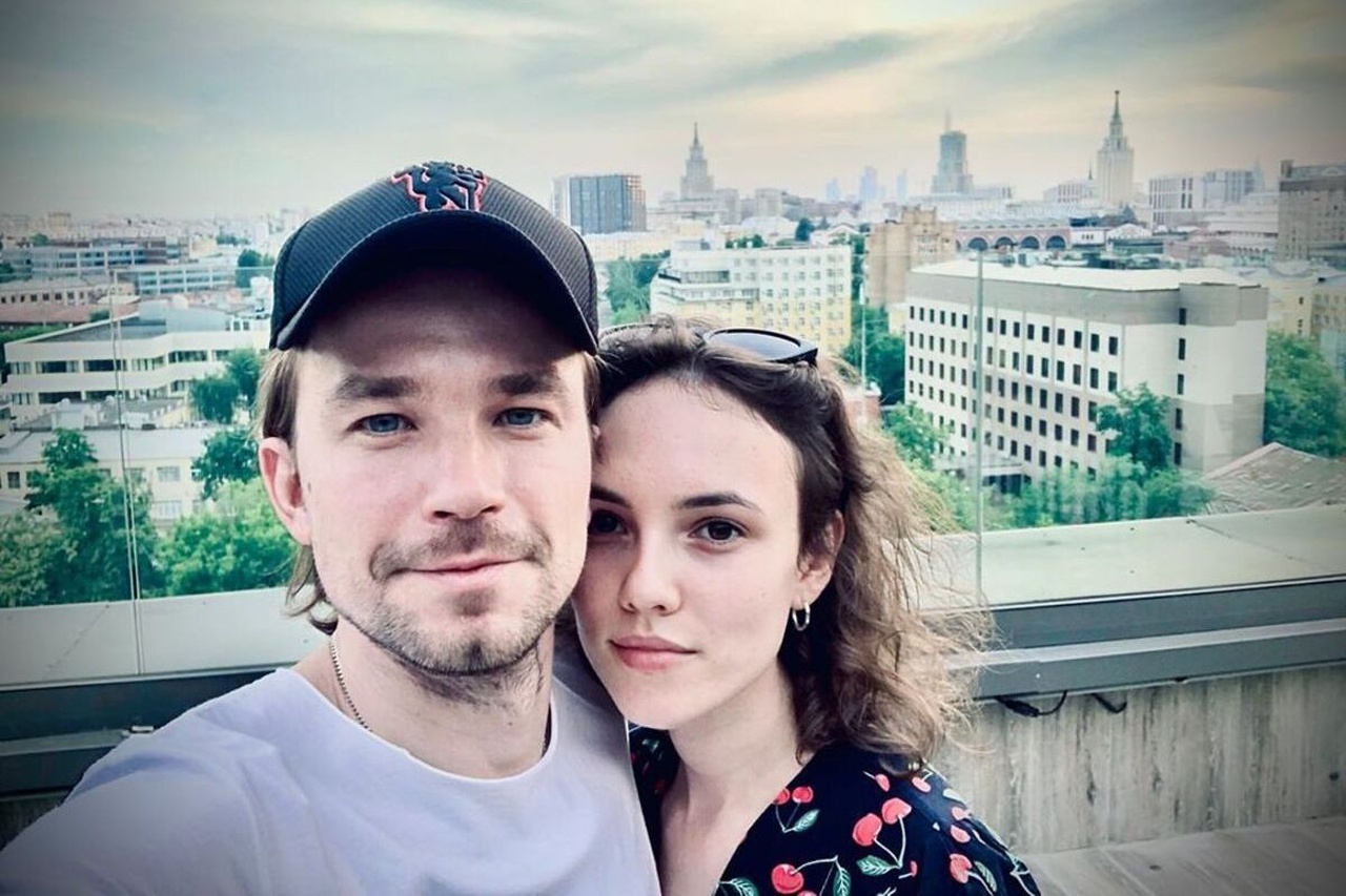 Uvidel Ee V Plate I Obaldel Petrov Zhenilsya Na Miloslavskoj