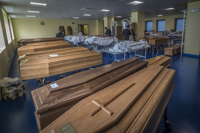 Мэр украинского Харькова рассказал о «заваленной трупиками» Италии