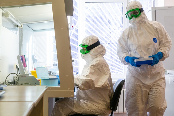 Четыре человека с подтвержденным COVID-19 умерли в Москве