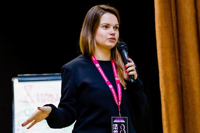 Дочь солиста «На-На» дала интервью после операции на мозге