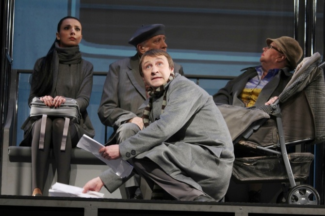 «Не стал барменом, чтоб не спиться»: что довелось пережить звезде шоу «6 кадров»