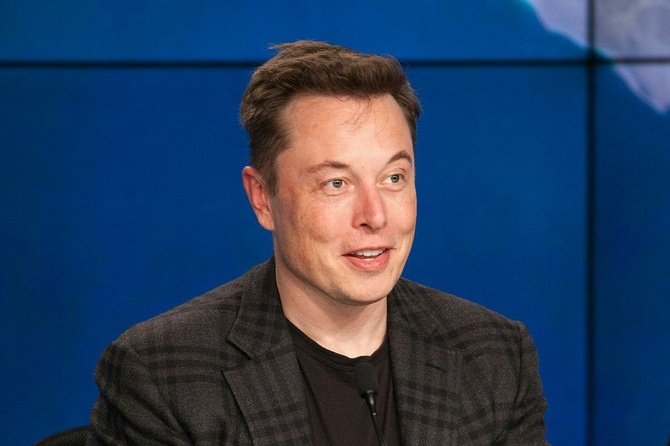 «Батут работает»: Маск припомнил ехидный совет Рогозина