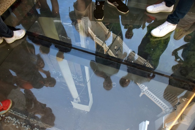 Стеклянный мост в Киеве