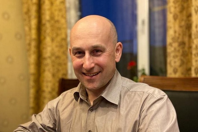 Николай Стариков