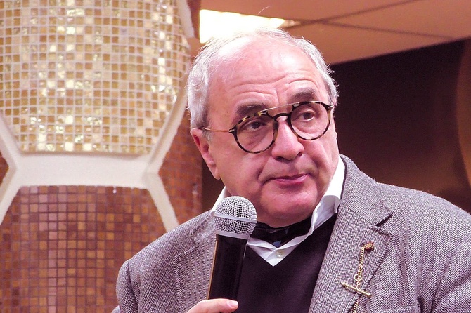 «Автомобилем управляли марсиане»: Добровинский отреагировал на отказ Ефремова признать вину в ДТП «Автомобилем управляли марсиане»: Добровинский отреагировал на отказ Ефремова признать вину в ДТП