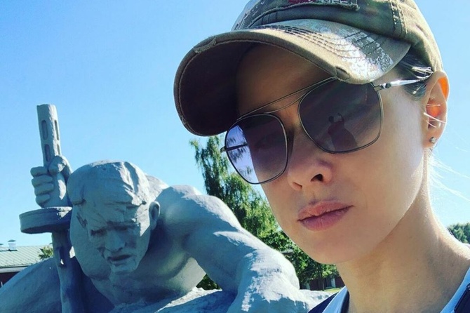 Платье Шпицы на красной дорожке «Кинотавра» произвело фурор