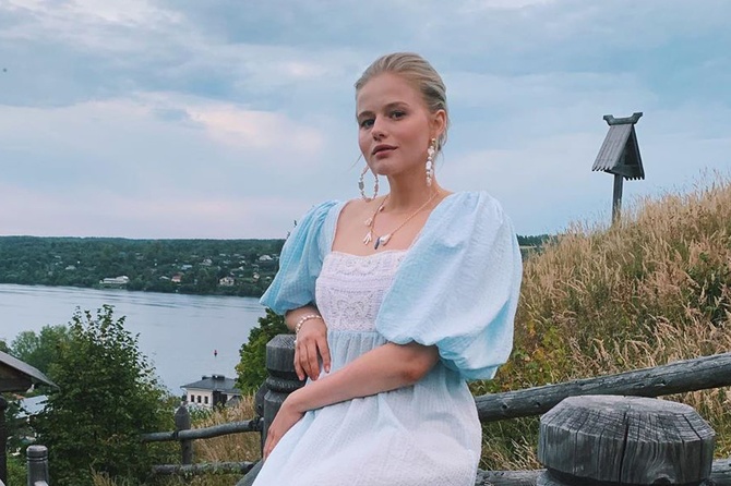 «Не хватает нимба»: Саша Бортич показала, как выглядела перед родами