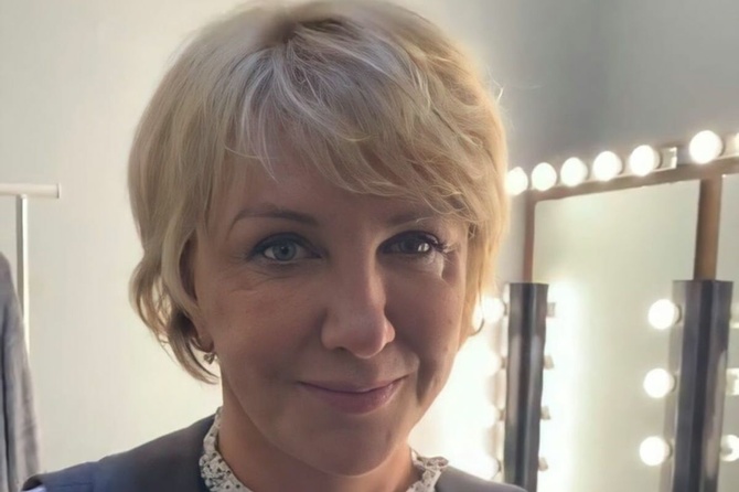 «Стыдобища»: Яковлева поделилась честным фото в купальнике