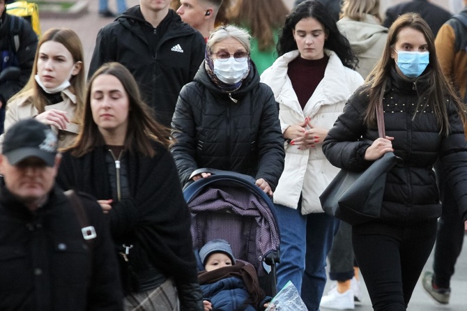 Названы регионы России с самой тяжелой ситуацией по COVID-19