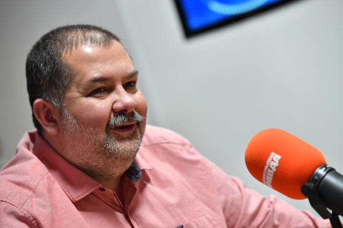 Лукьяненко: молодежь читает книги о том, как добиться успеха