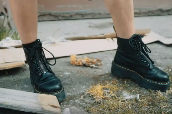 «Панковская» обувь 70-х стала актуальным модным трендом