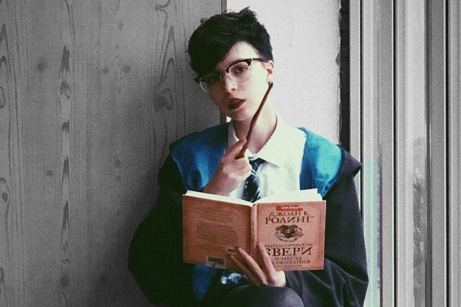 «В ее-то возрасте»: 20-летнюю дочь Ефремова отправили работать