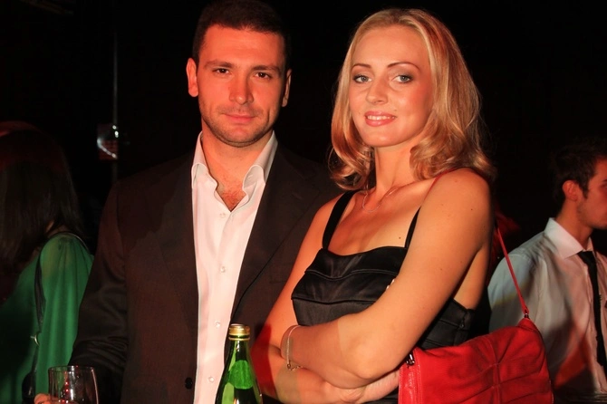 Ресейлік свингер отбасыларының порно видеолары