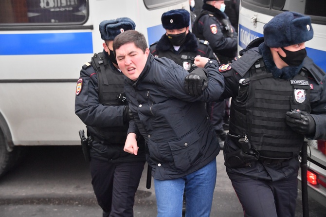 Брод раскритиковал повышение штрафов за неповиновение полиции 