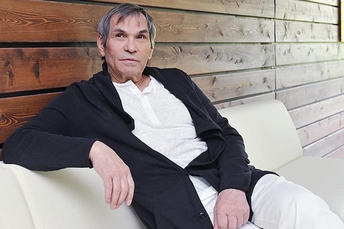 Дедуле пора на покой: Алибасов загремел в больницу четвертый раз за год