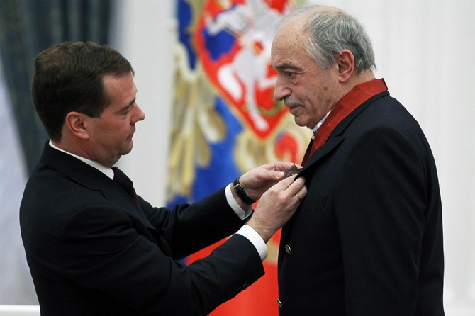 «Невосполнимая утрата»: Дмитрий Медведев о смерти Гафта