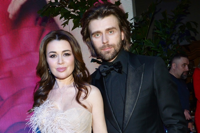 Навка показала, как выглядит худой муж болеющей раком Заворотнюк