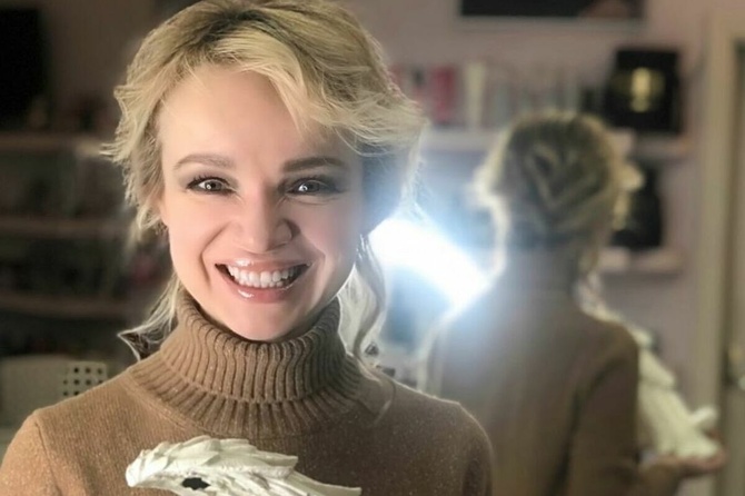 «Самое невероятное Рождество в жизни»: экс-жену Джигарханяна Цымбалюк заподозрили в новом романе