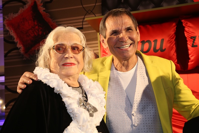 «Буду ждать с удовольствием»: Федосеева-Шукшина собралась стать крестной ребенка любовницы Алибасова