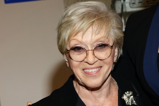 Скоро выпишут: Алиса Фрейндлих выздоравливает после коронавируса