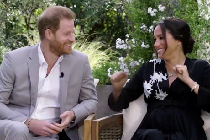 Отлученные от Дворца: открыт сбор средств на погашение ипотеки Меган и Гарри