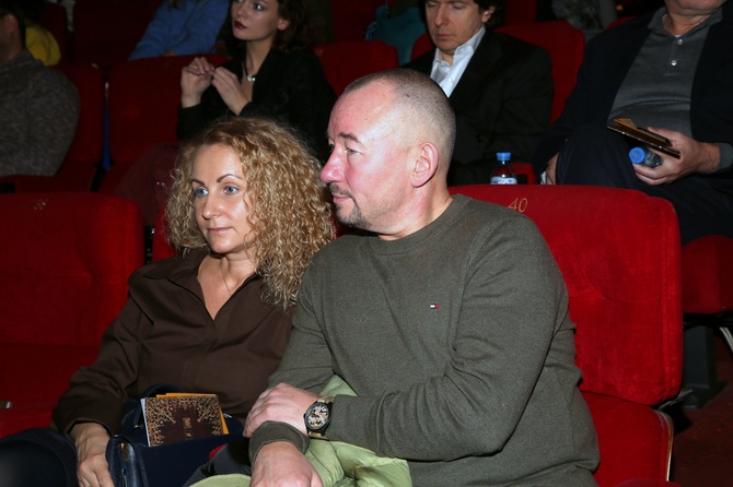 «Я вас поздравлять не должен»: вернувшийся в эфир «Время покажет» Шейнин удивил поведением