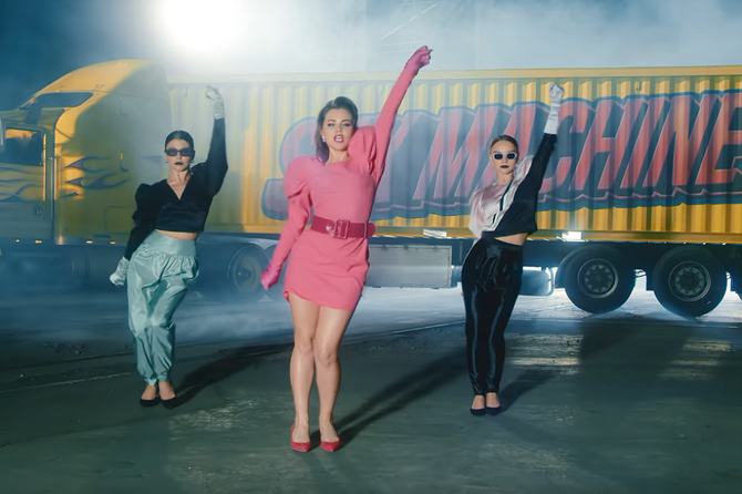 «Сдулись!»: разочарованные фанаты обвинили Little Big в плагиате новой песни