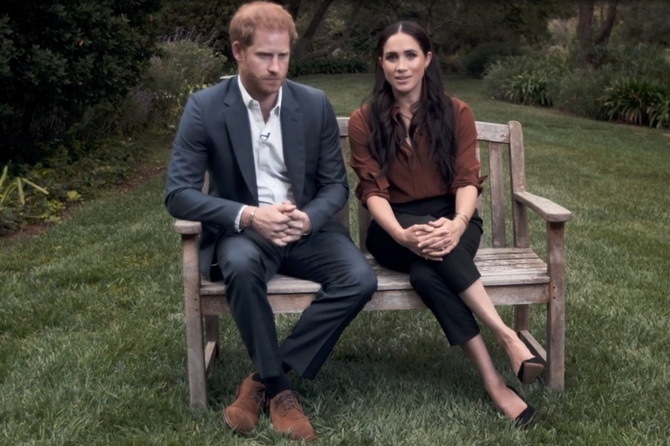 Сэкономить деньги народа: принца Гарри и Меган Маркл могут выгнать из королевской семьи