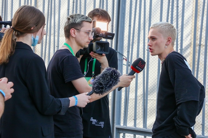 «Зачем пропагандируешь?»: Миро сравнила Милохина с обитателями «Дома-2»