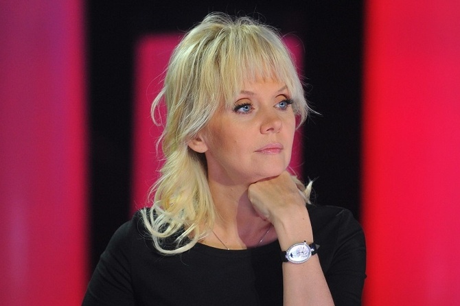 «Можно и раздетой»: 53-летняя Валерия похвасталась безупречной фигурой в купальнике