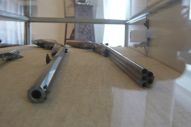 «Нужно систему пересмотреть»: психиатр о выдаче разрешений на ношение оружия