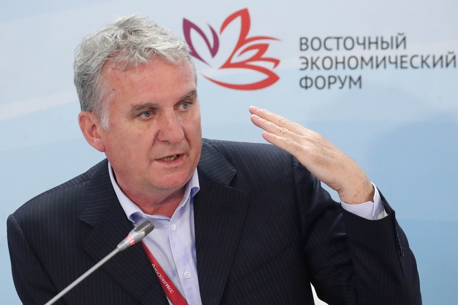 Жигунов назвал патриотом режиссера Мельника, спасая которого погиб глава МЧС