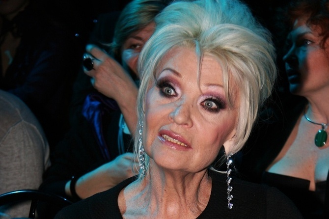 Давно заговаривается: Лариса Лужина раскрыла правду о причинах «пропажи» Светличной